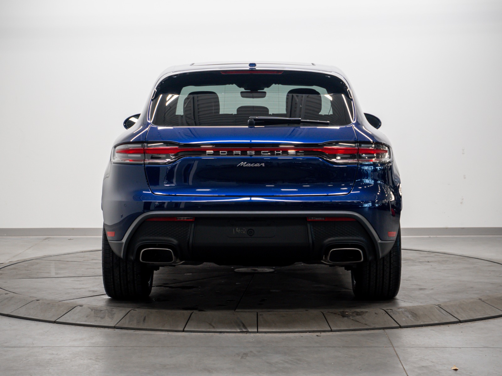 2025 Porsche Macan AWD — photo 6