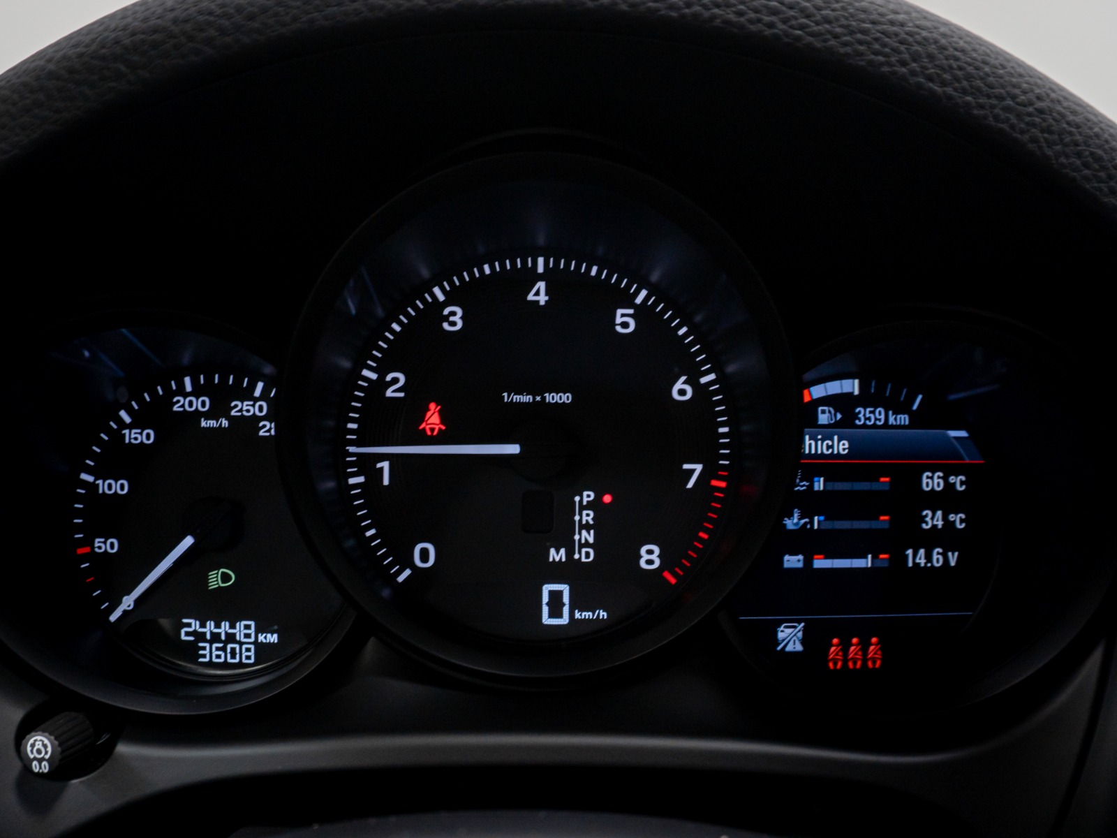2025 Porsche Macan AWD — photo 16