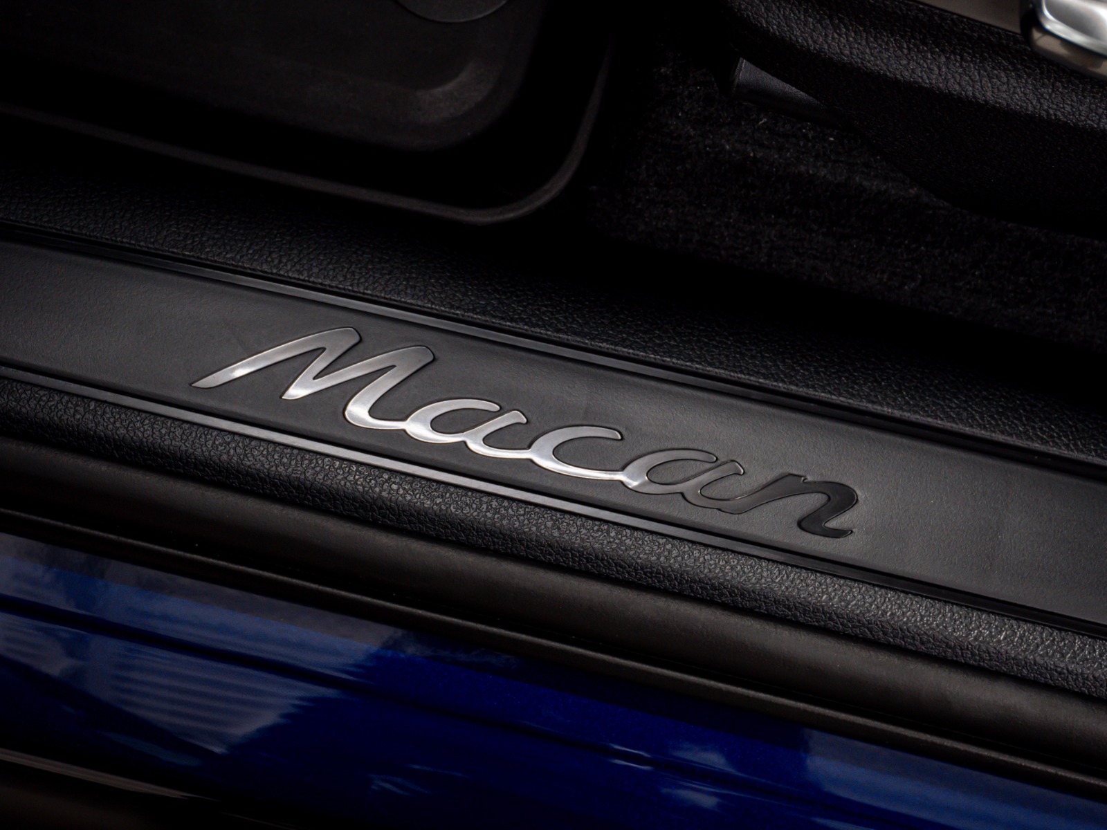 2025 Porsche Macan AWD — photo 20