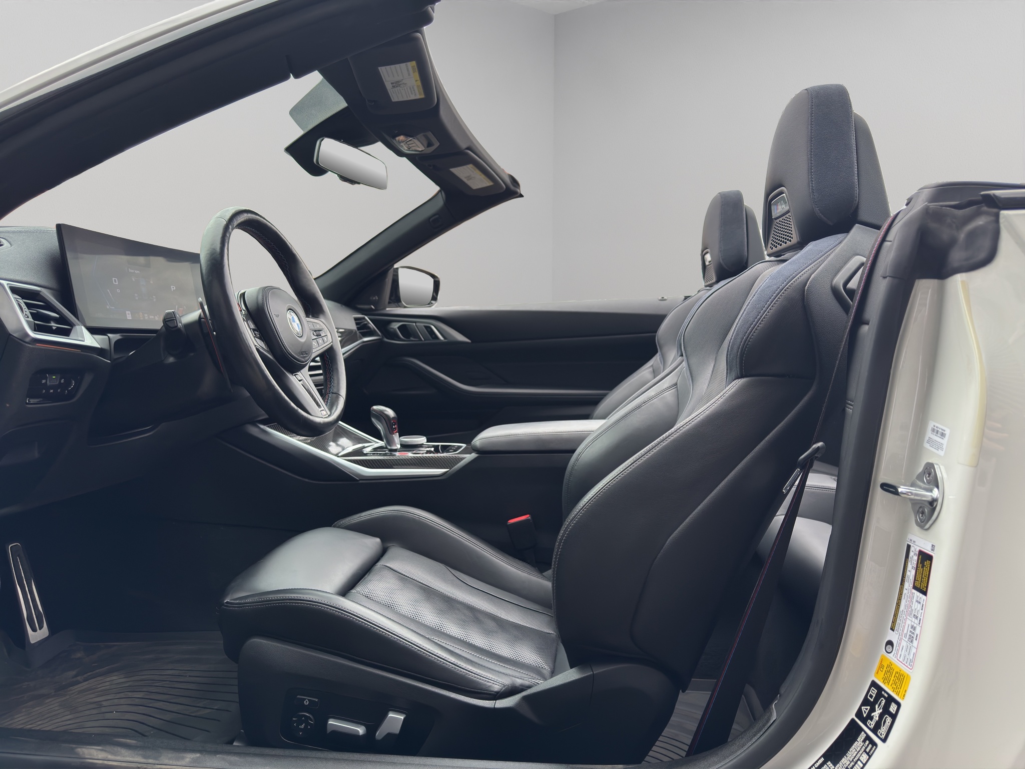 2024 BMW M4 Competition xDrive Convertible — photo 9