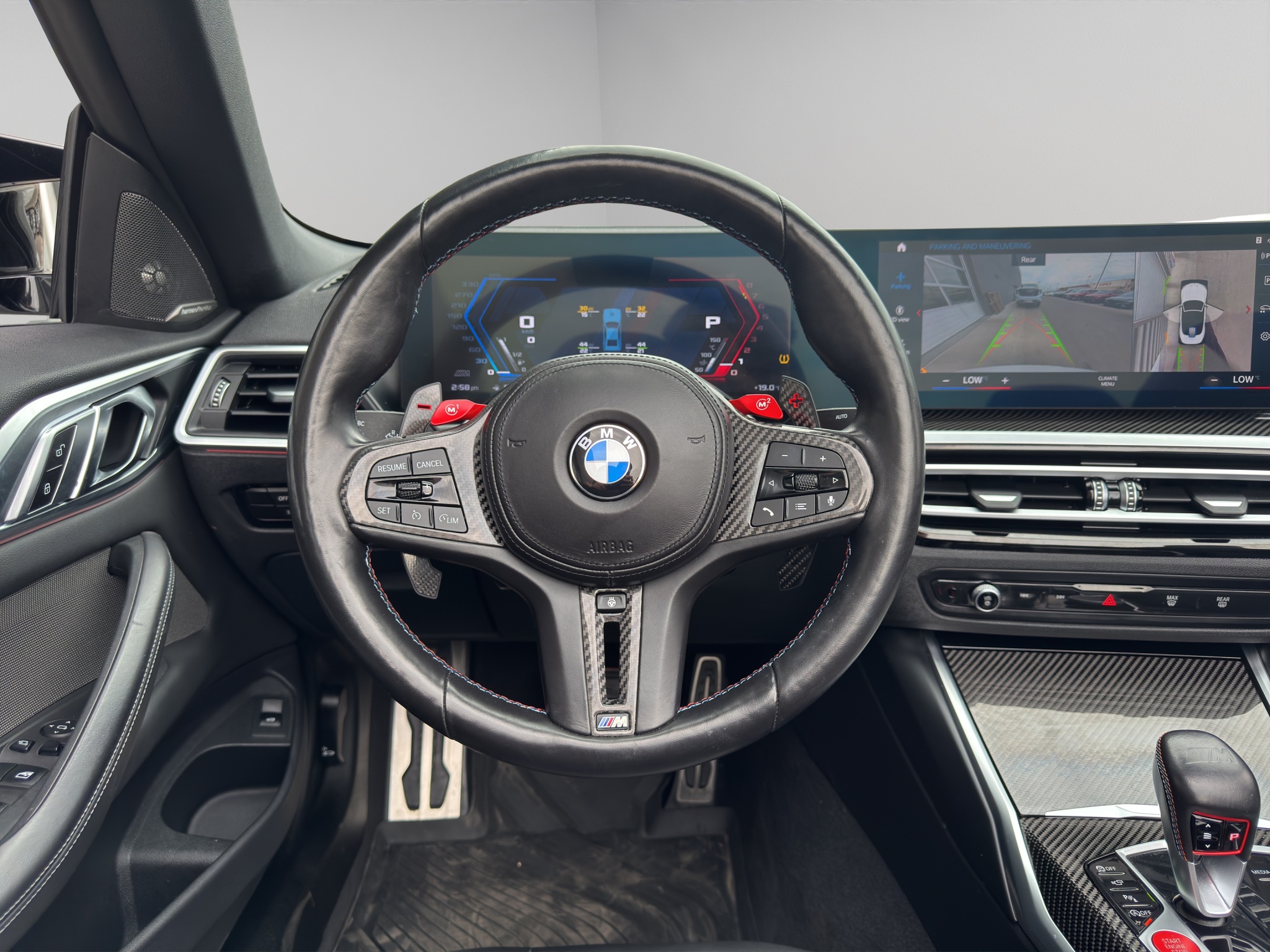 2024 BMW M4 Competition xDrive Convertible — photo 10