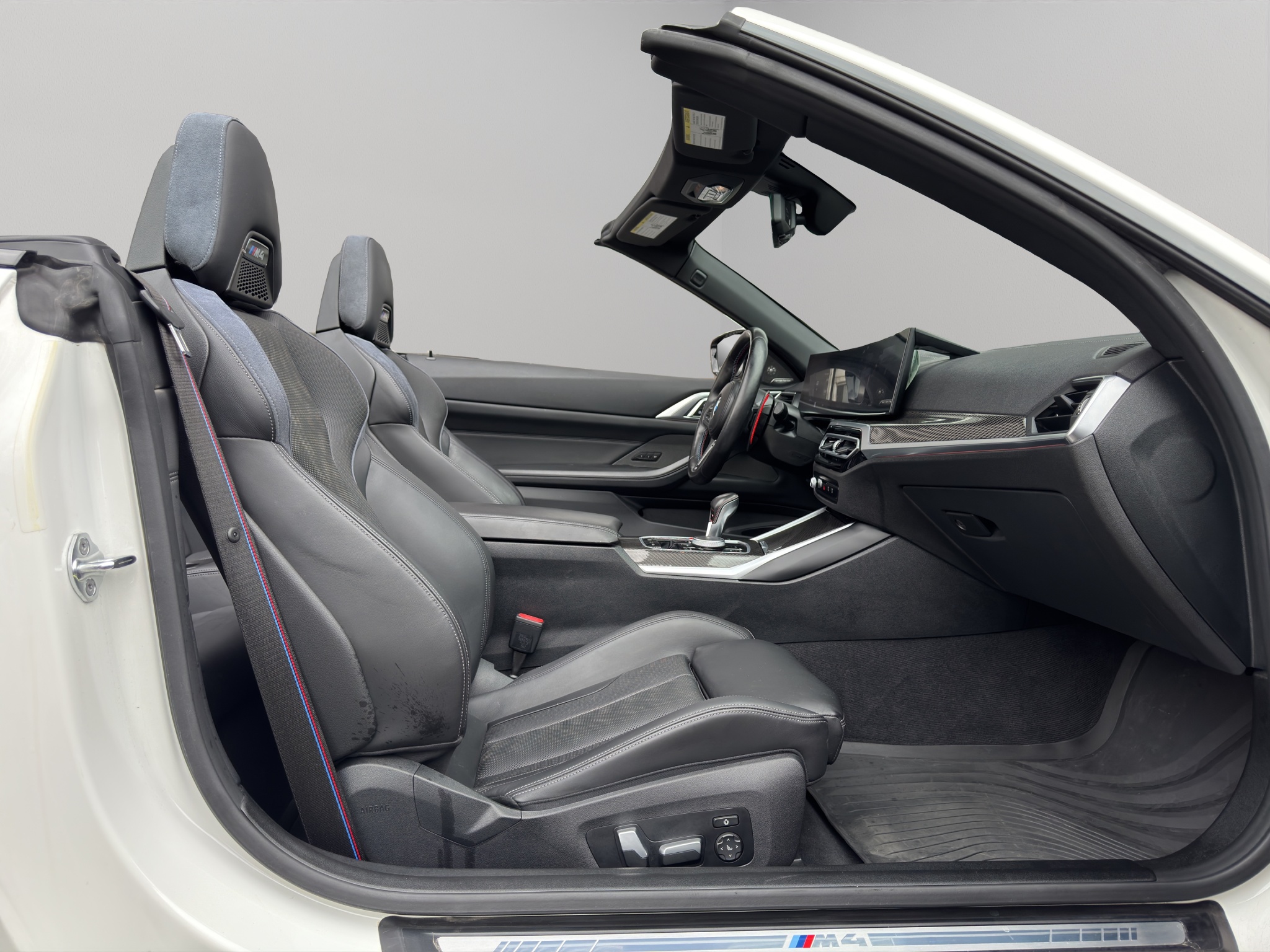 2024 BMW M4 Competition xDrive Convertible — photo 18