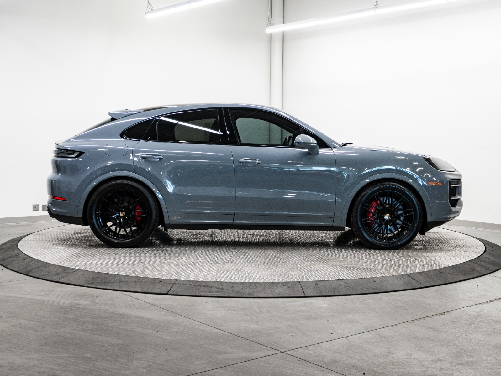 2024 Porsche Cayenne S Coupe AWD — photo 5