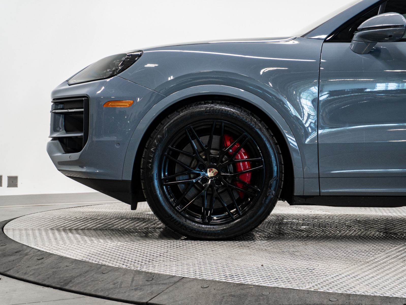 2024 Porsche Cayenne S Coupe AWD — photo 7