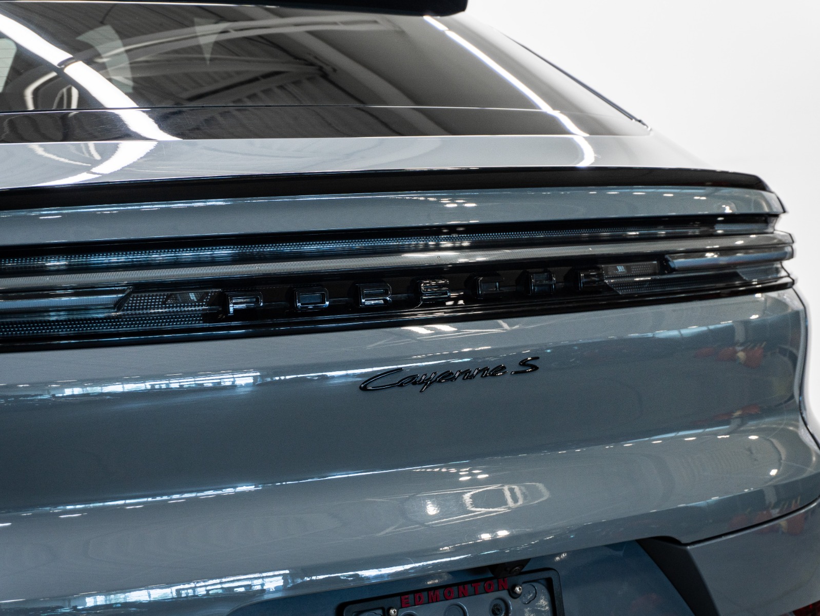 2024 Porsche Cayenne S Coupe AWD — photo 9