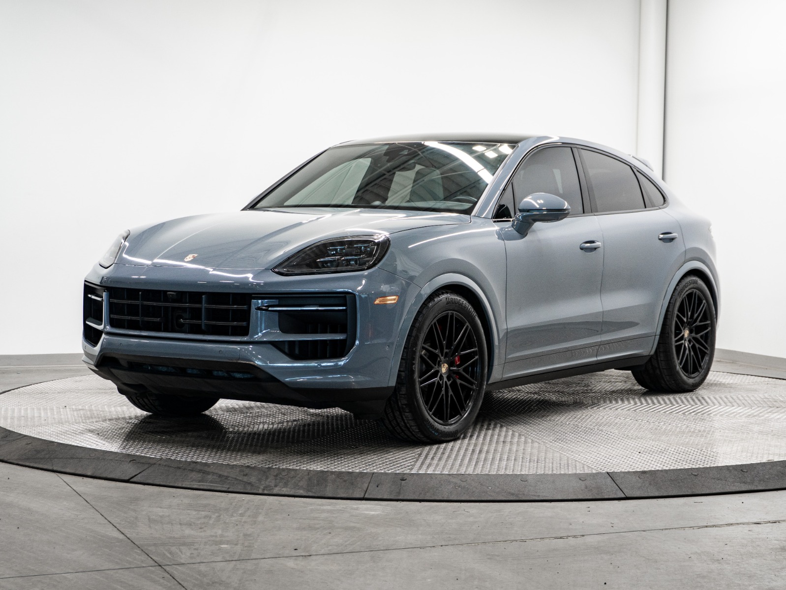 2024 Porsche Cayenne S Coupe AWD — photo 1
