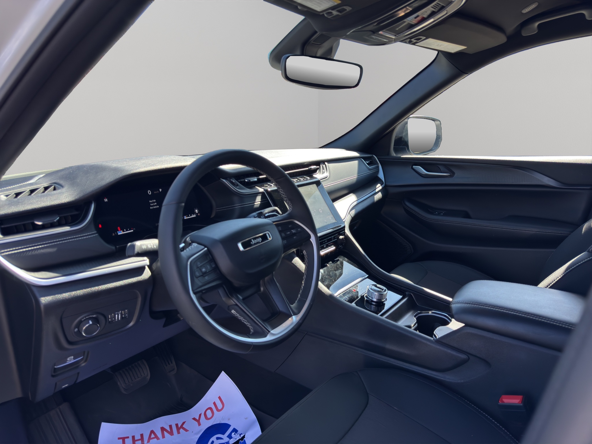 2024 Jeep Grand Cherokee Laredo 4x4 — photo 11