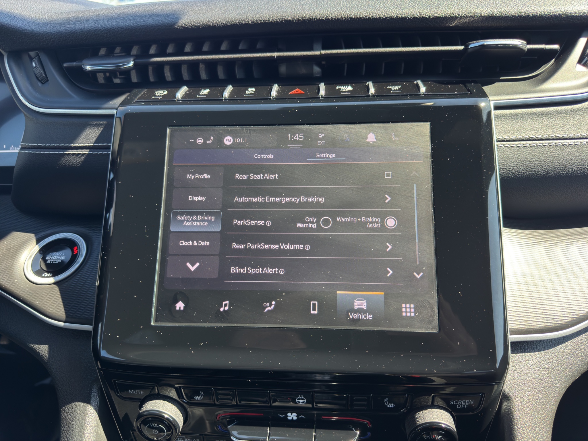 2024 Jeep Grand Cherokee Laredo 4x4 — photo 17