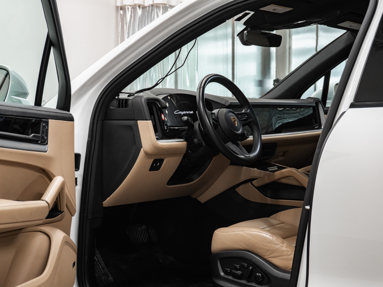 2024 Porsche Cayenne AWD — photo 4