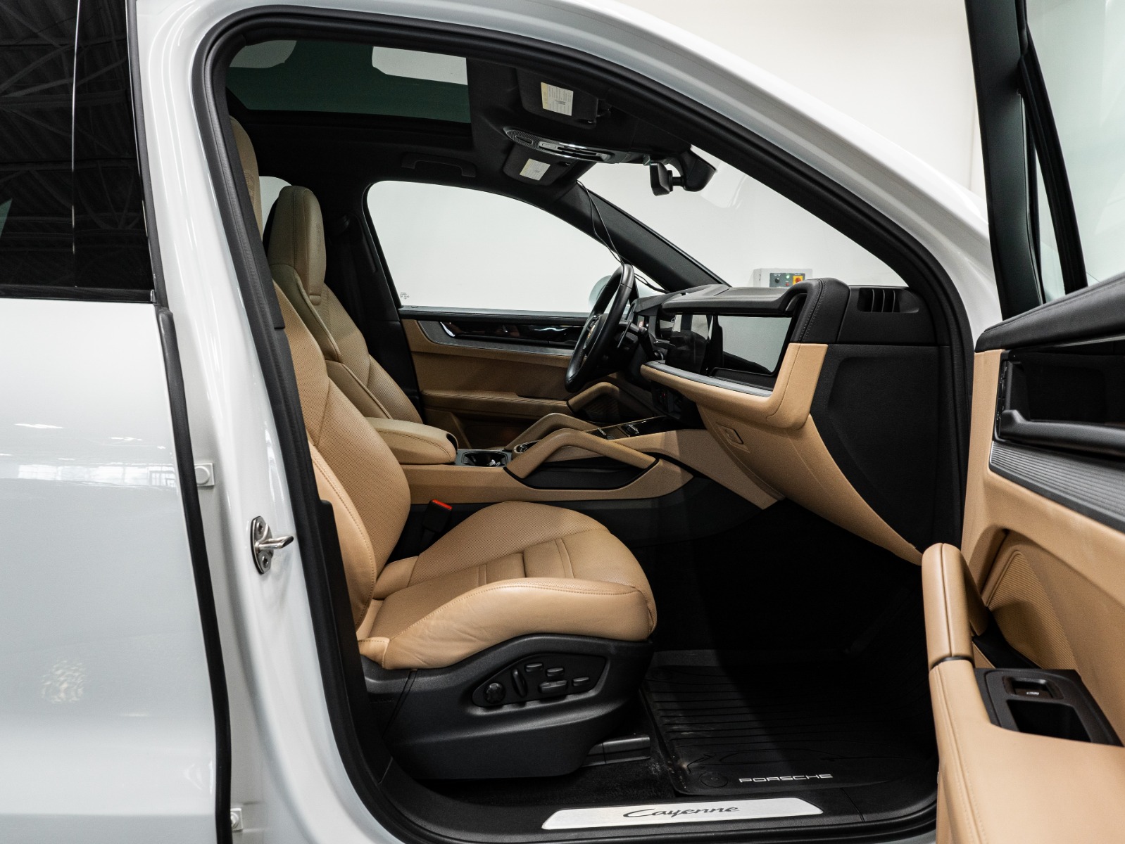 2024 Porsche Cayenne AWD — photo 5