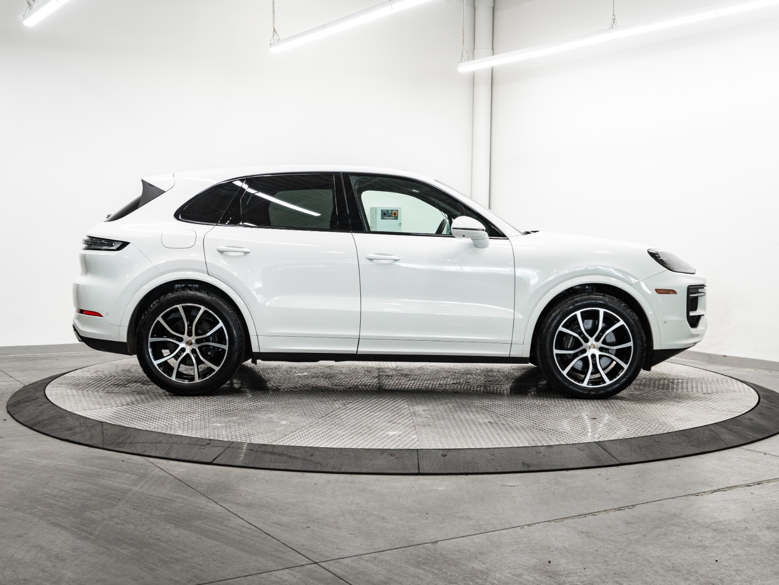 2024 Porsche Cayenne AWD — photo 7