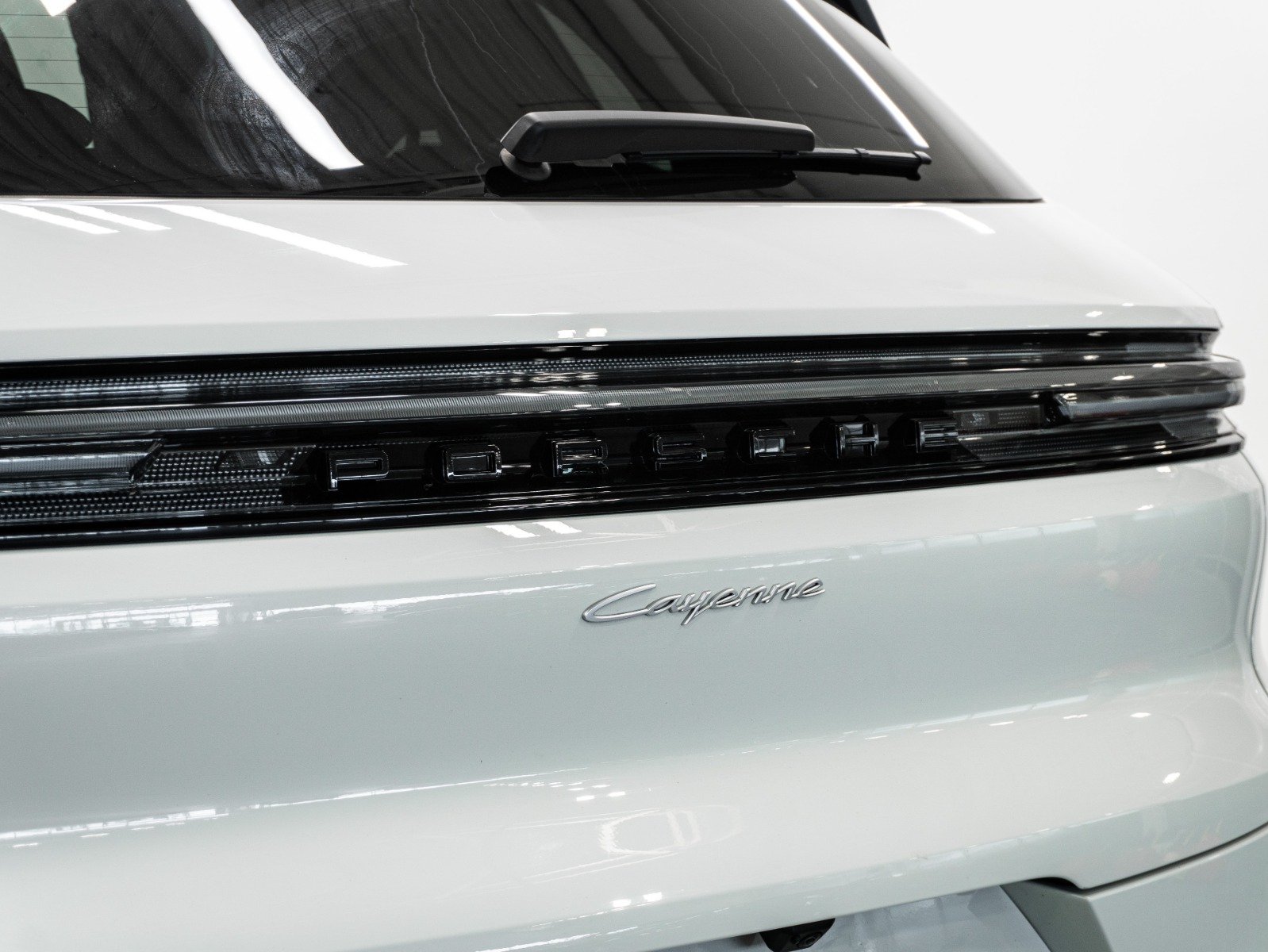 2024 Porsche Cayenne AWD — photo 11