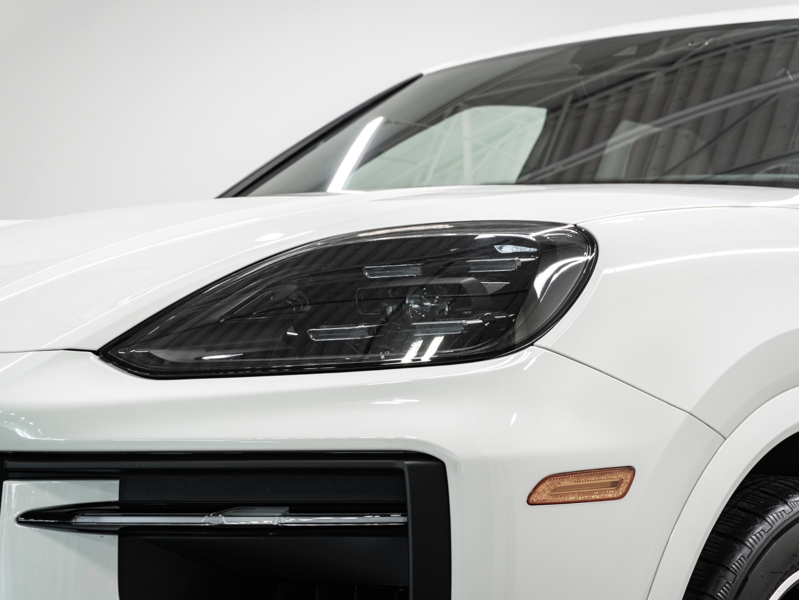 2024 Porsche Cayenne AWD — photo 13