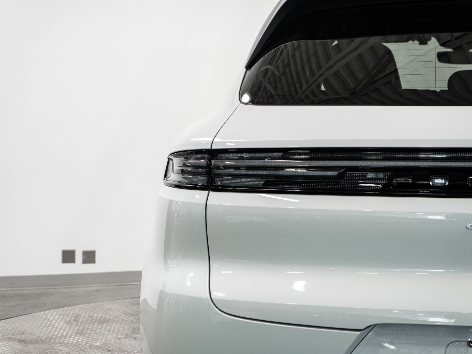 2024 Porsche Cayenne AWD — photo 14