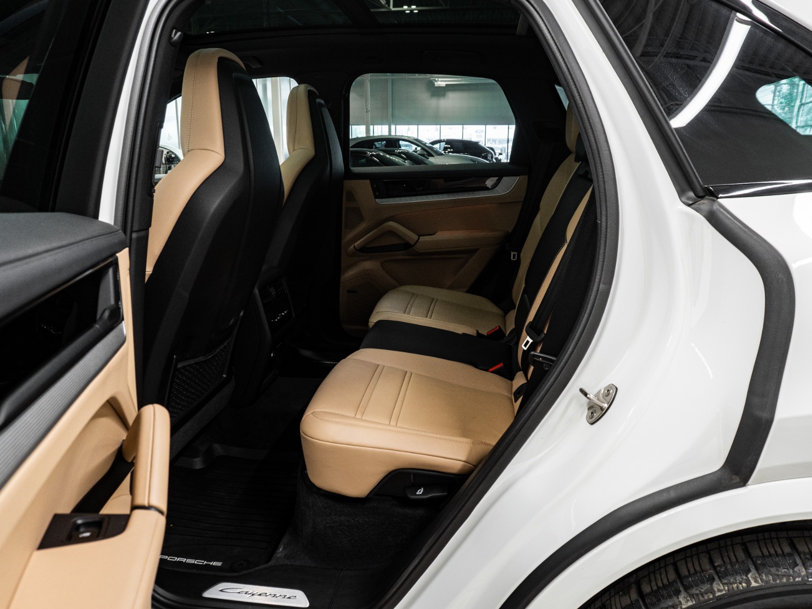 2024 Porsche Cayenne AWD — photo 21