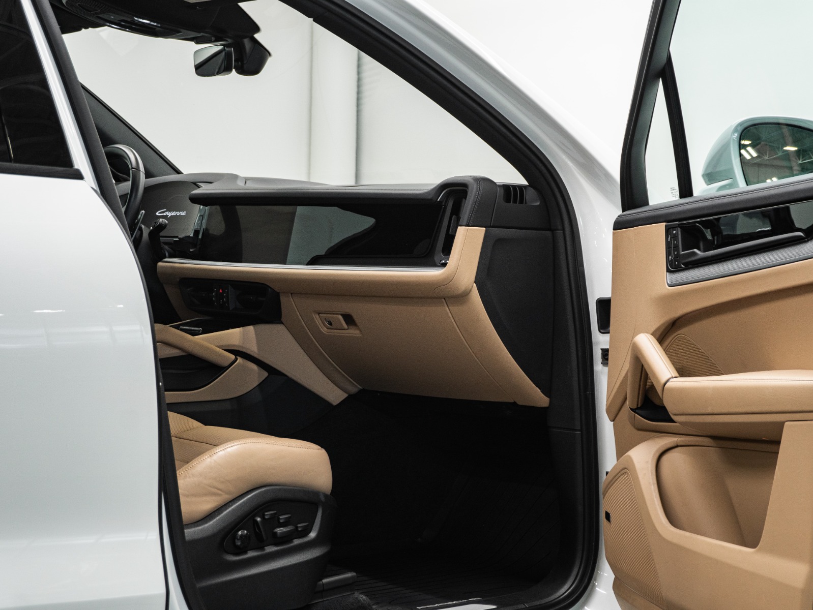 2024 Porsche Cayenne AWD — photo 23