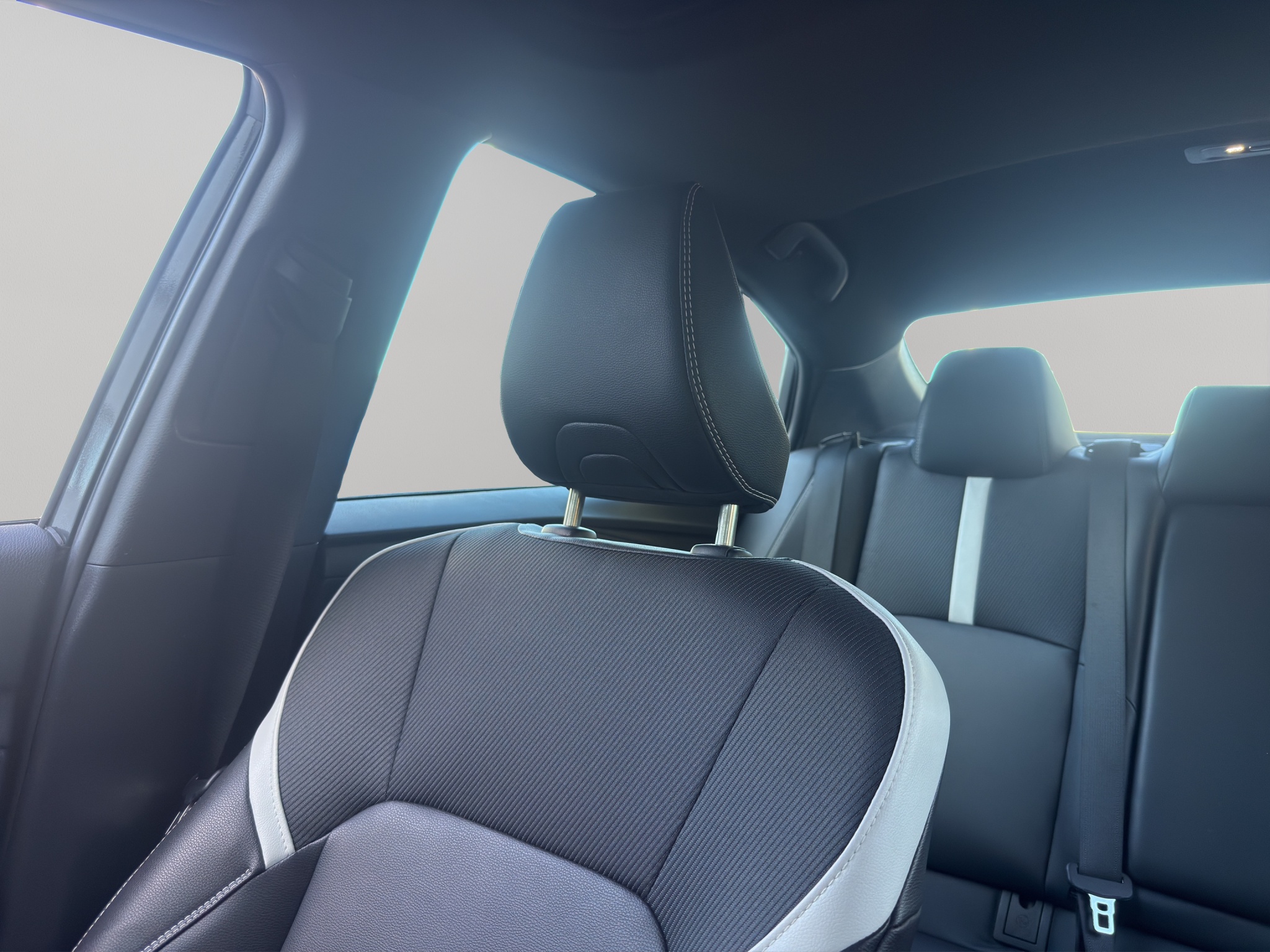 2025 Toyota Camry SE Upgrade CVT AWD — photo 14