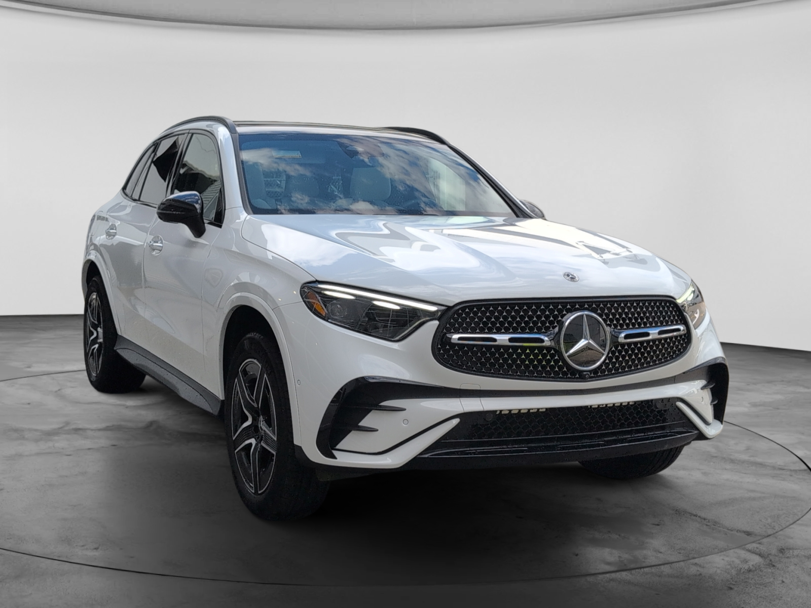 2024 Mercedes-Benz GLC GLC 300 4MATIC SUV — photo 3