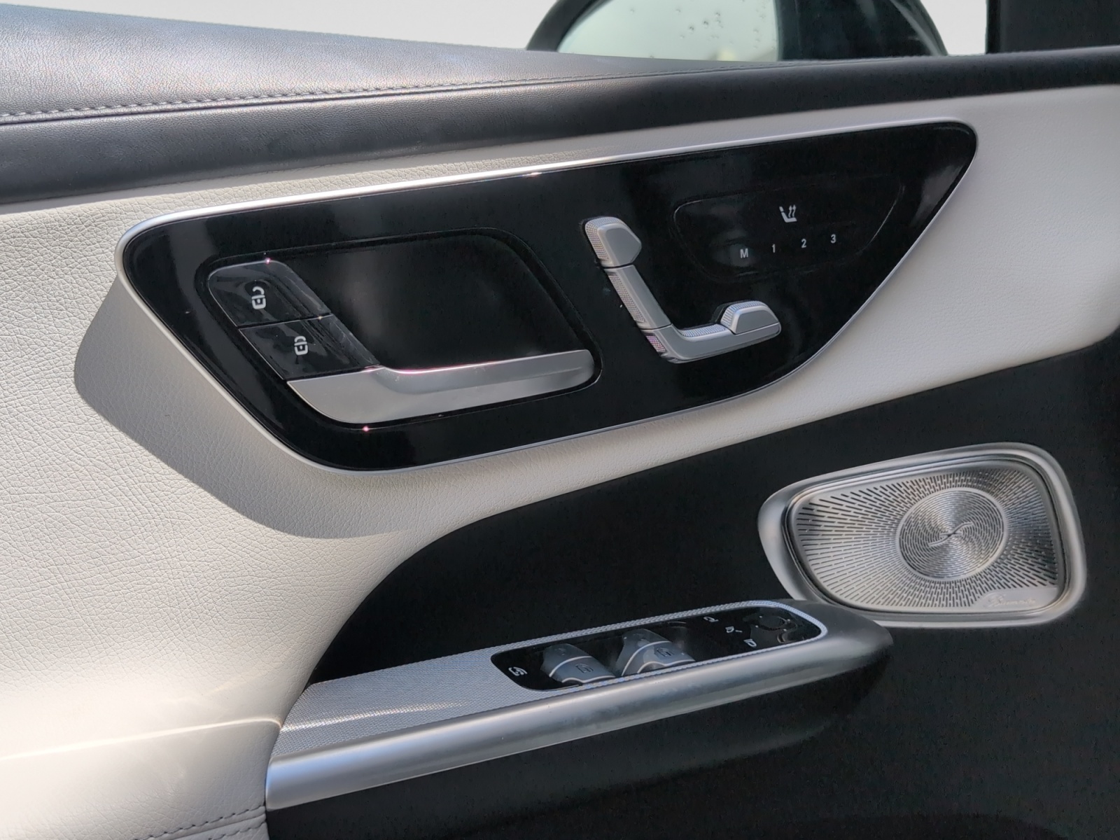 2024 Mercedes-Benz GLC GLC 300 4MATIC SUV — photo 9