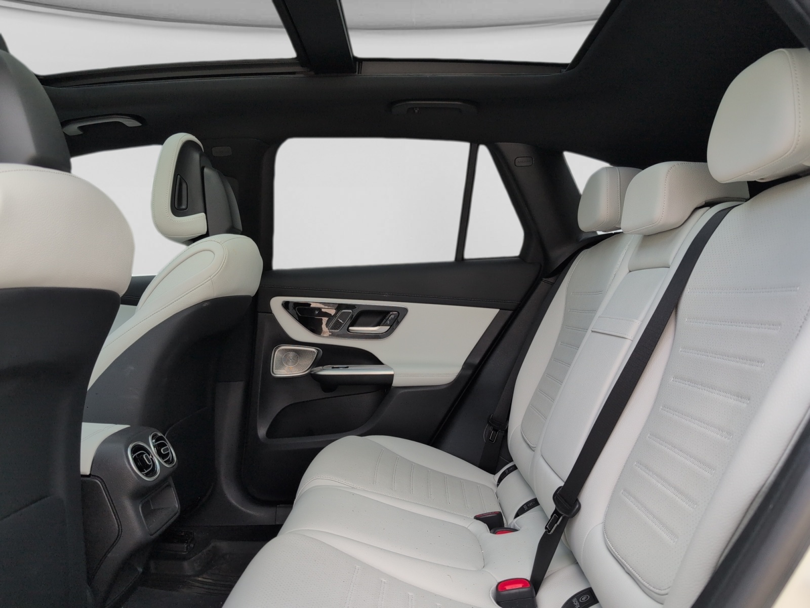 2024 Mercedes-Benz GLC GLC 300 4MATIC SUV — photo 20
