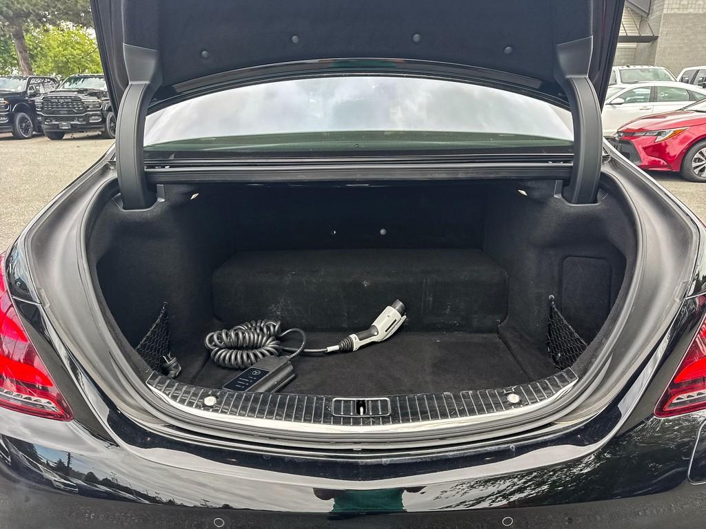 2020 Mercedes-Benz S-Class S 560e Sedan — photo 12