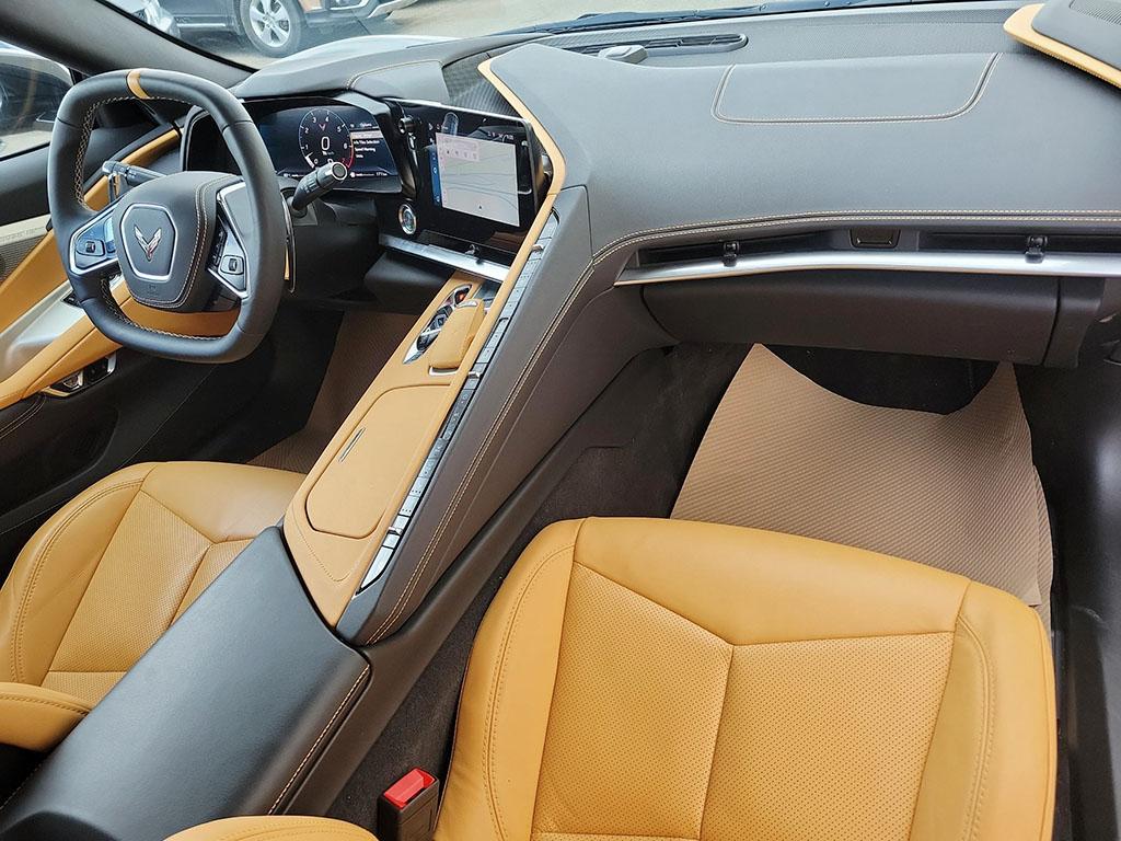 2025 Chevrolet Corvette 2dr Stingray Cpe w/2LT — photo 23