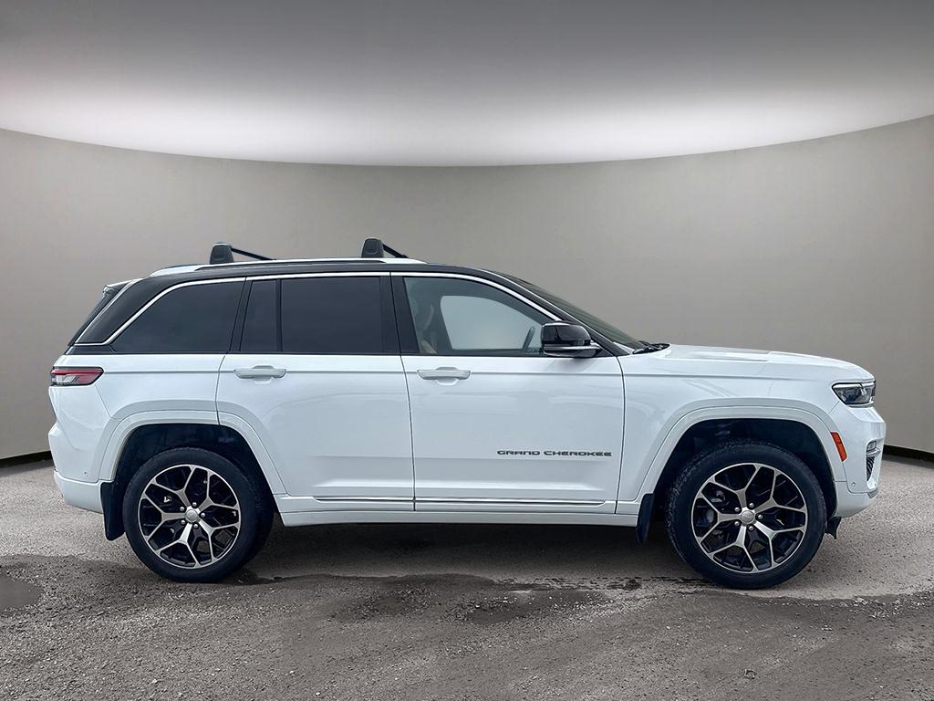 2023 Jeep Grand Cherokee Summit Reserve 4x4 — photo 3