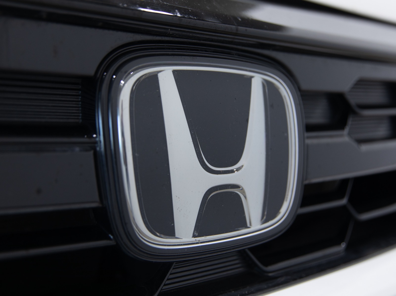 2025 Honda Odyssey Touring Auto — photo 9