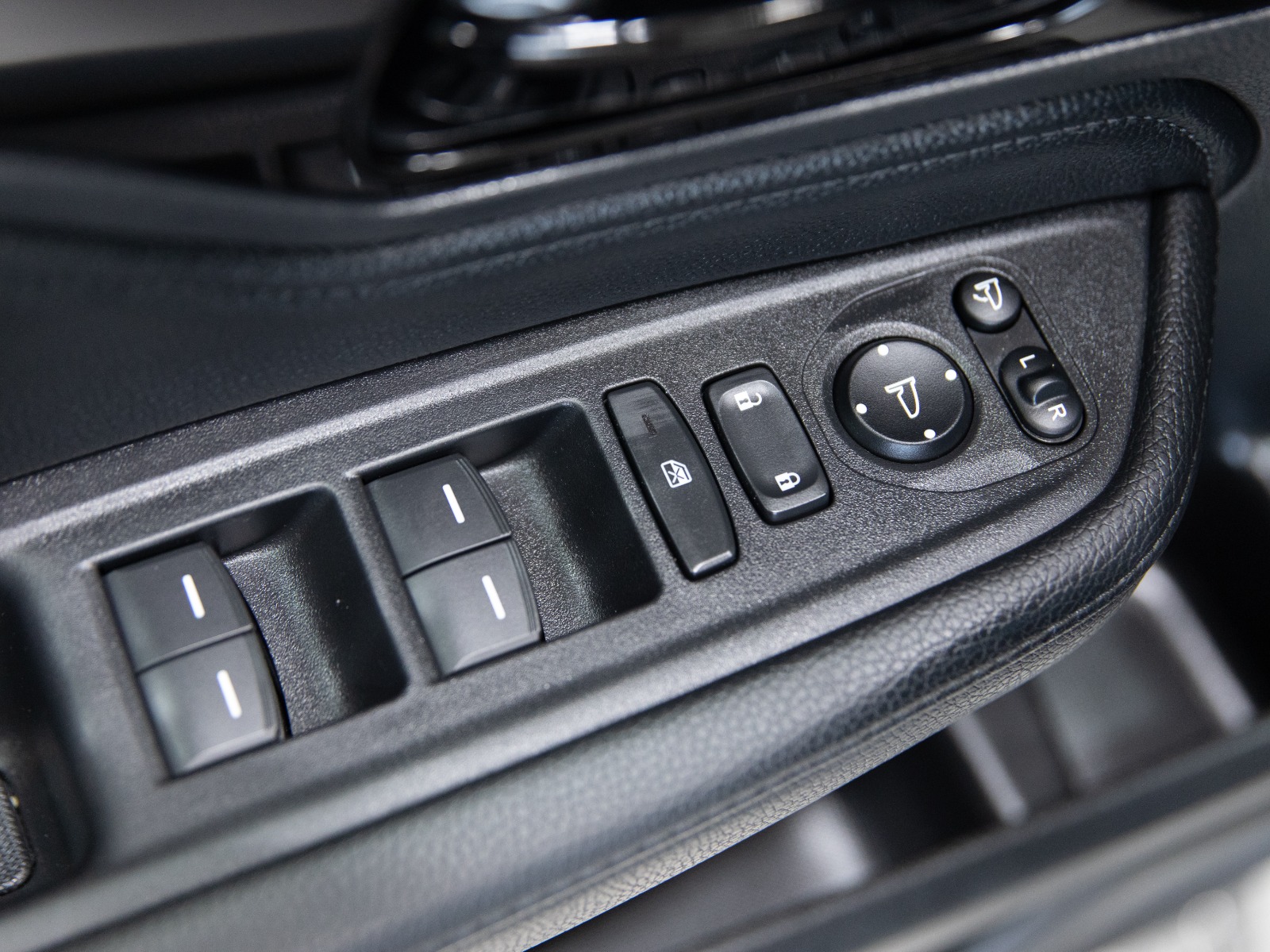 2025 Honda Odyssey Touring Auto — photo 19
