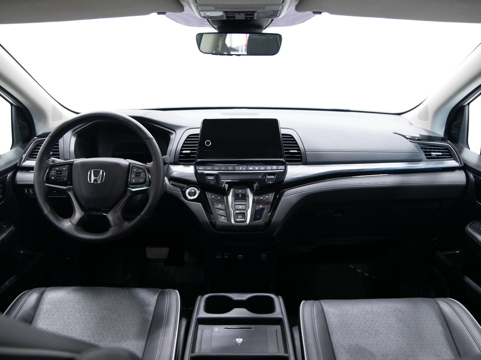 2025 Honda Odyssey Touring Auto — photo 20