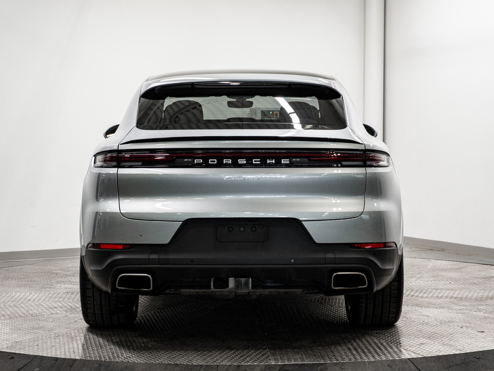 2024 Porsche Cayenne Coupe AWD — photo 4