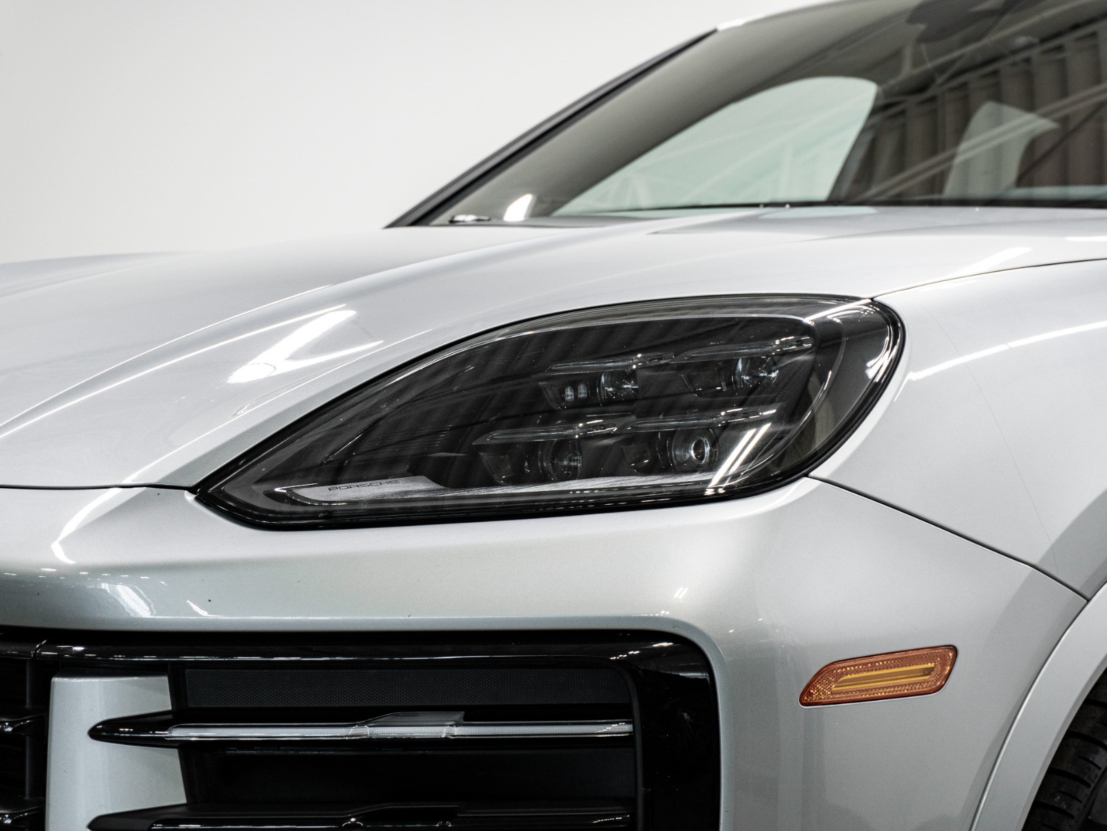 2024 Porsche Cayenne Coupe AWD — photo 11