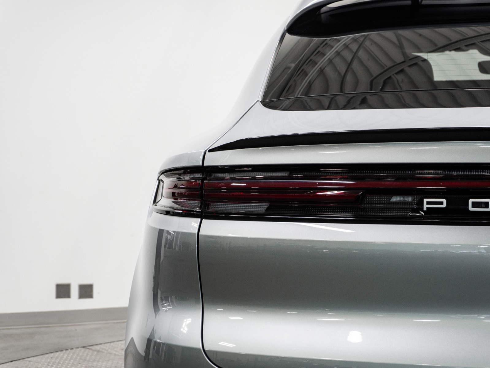 2024 Porsche Cayenne Coupe AWD — photo 12