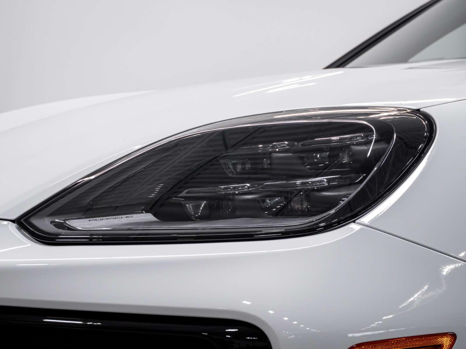 2025 Porsche Cayenne E-Hybrid AWD — photo 8