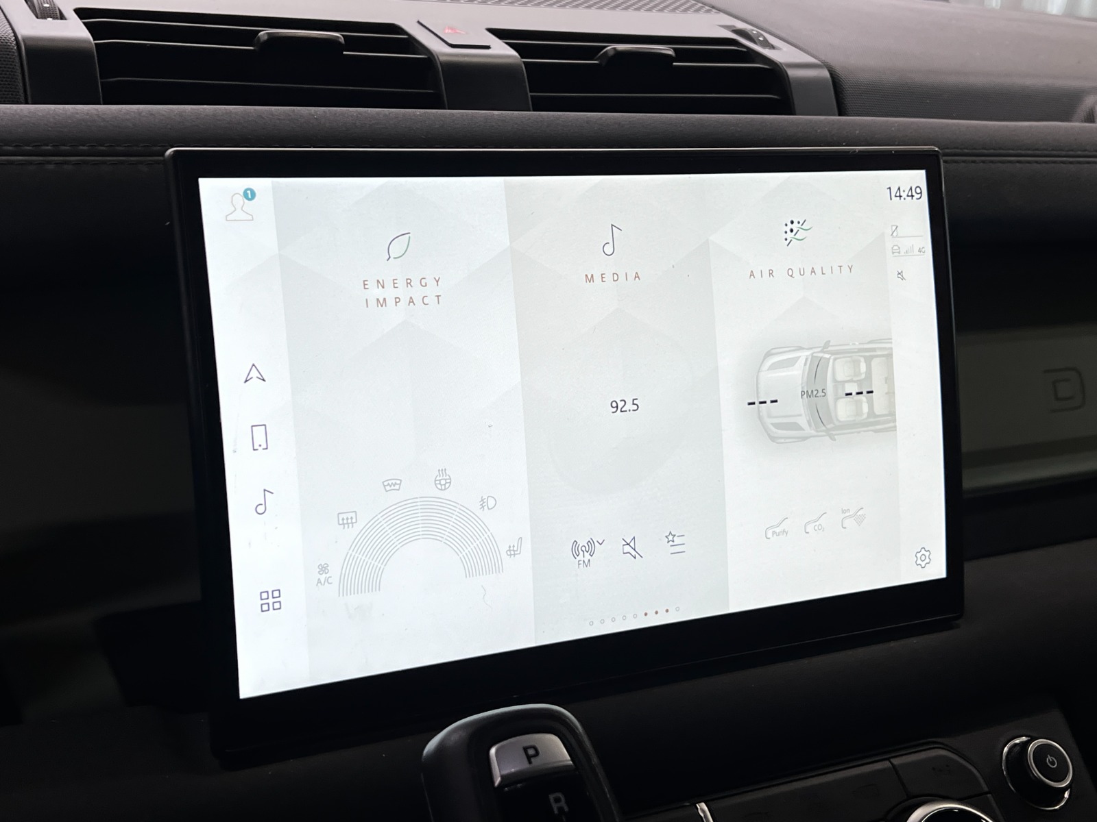 2023 Land Rover Defender 90 75th Edition AWD — photo 21