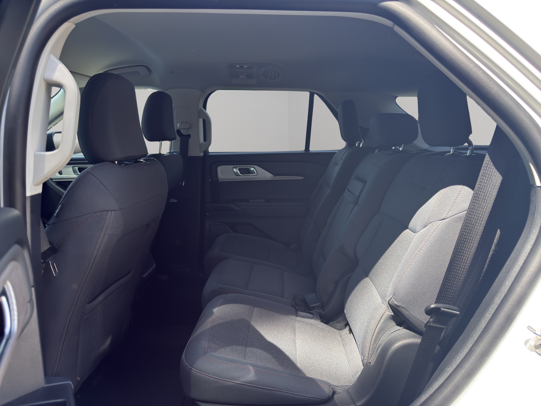 2025 Ford Explorer Active 4WD — photo 18