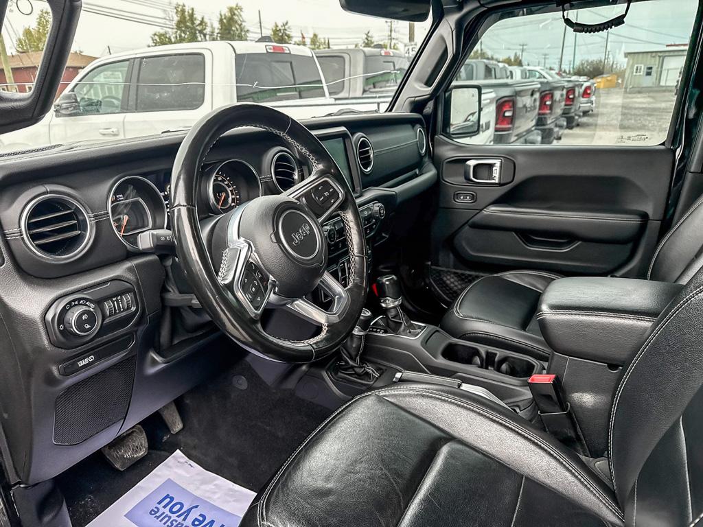 2020 Jeep Gladiator Overland 4x4 — photo 9