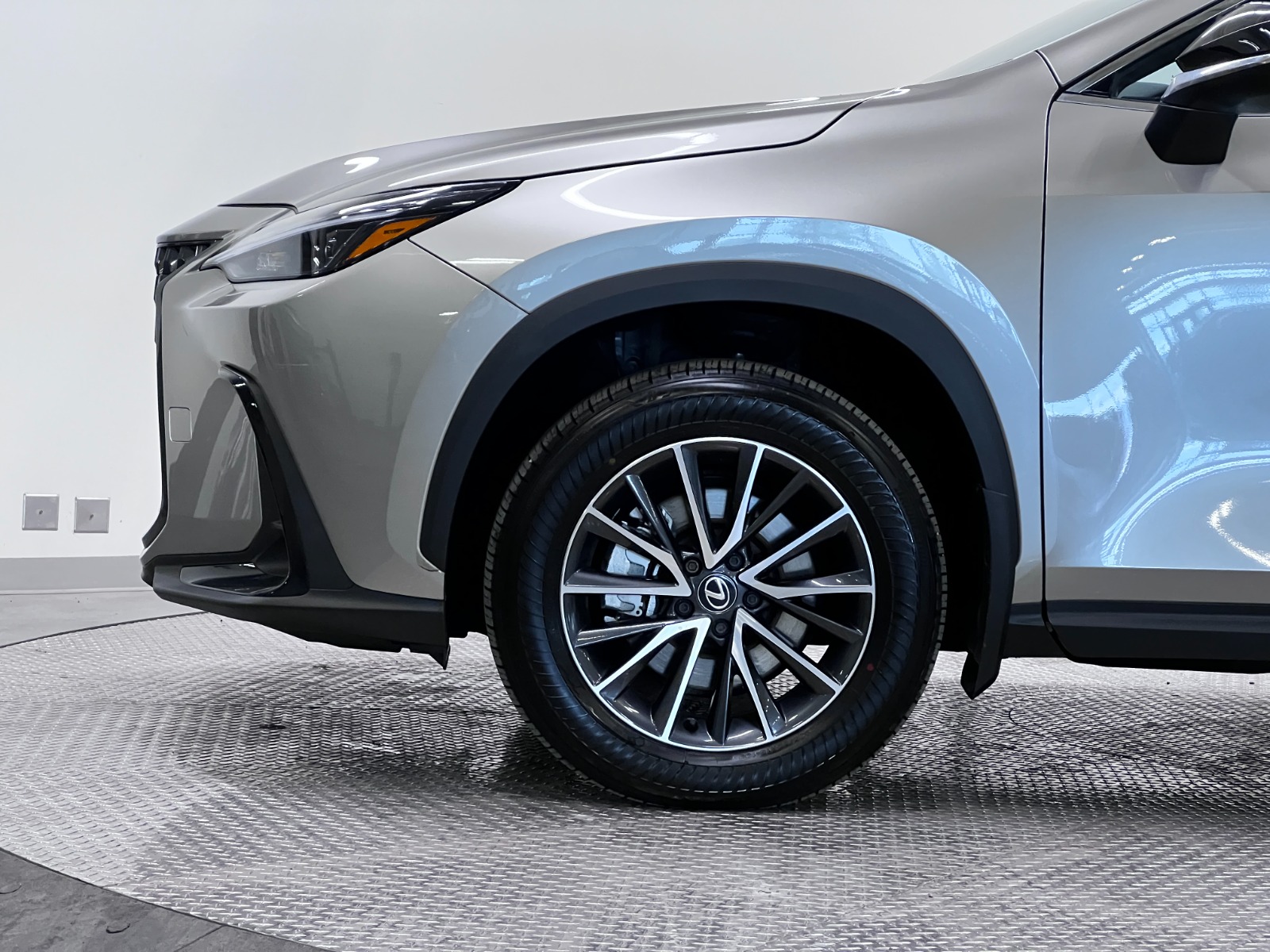 2025 Lexus NX NX 350 AWD — photo 9