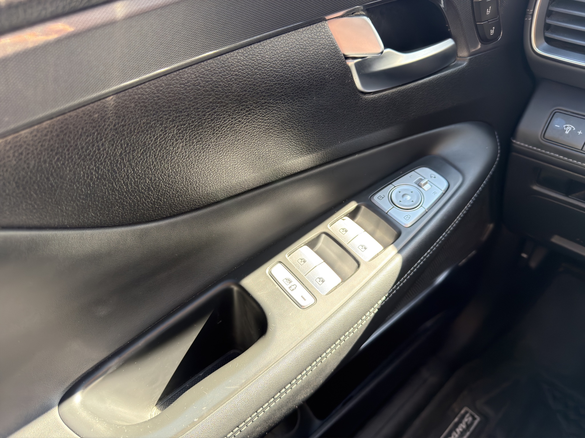 2021 Hyundai Santa Fe Ultimate Calligraphy AWD — photo 15