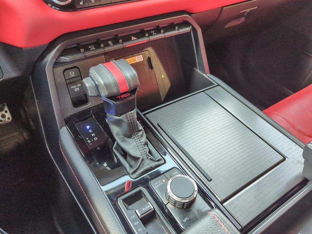 2024 Toyota Sequoia Limited 4WD — photo 17