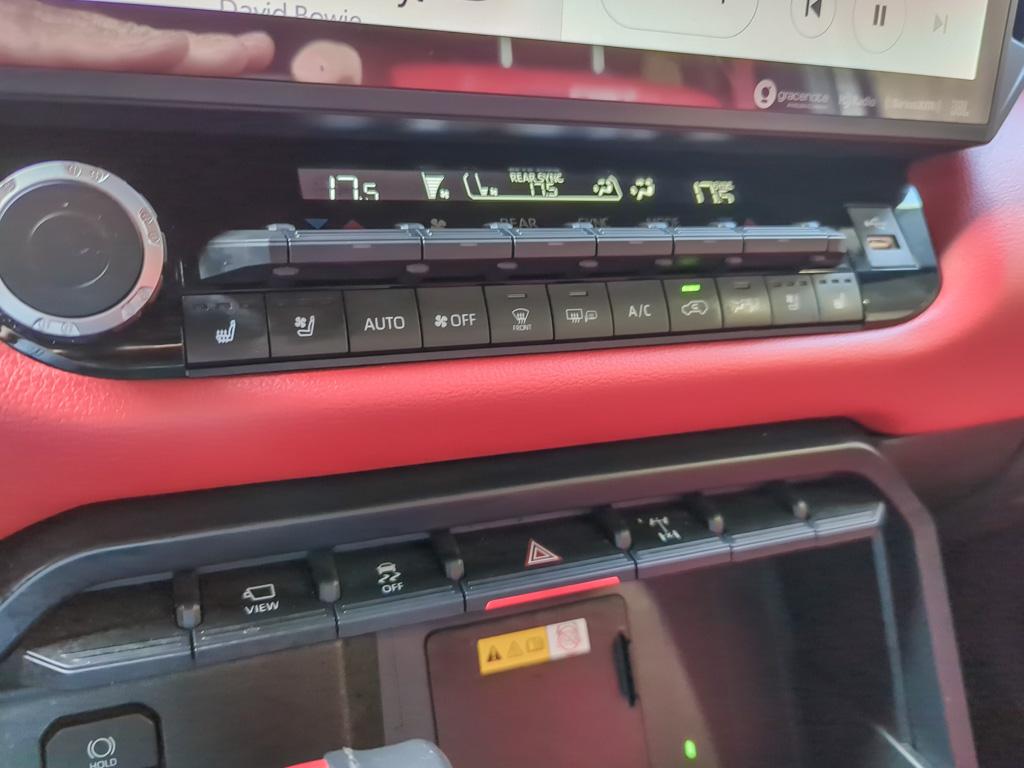 2024 Toyota Sequoia Limited 4WD — photo 27