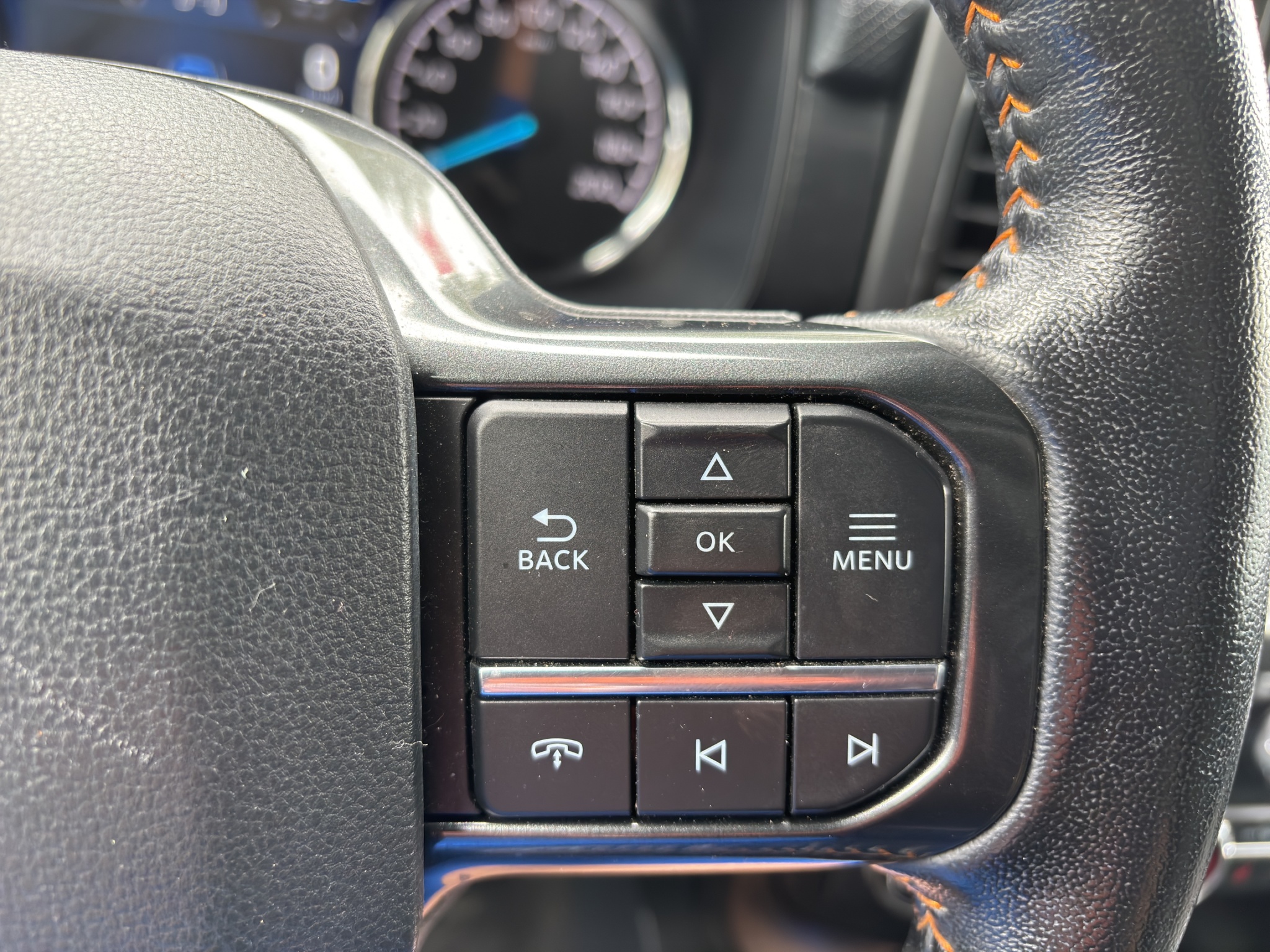 2022 Ford F-150 Tremor 4WD SuperCrew 5.5' Box — photo 8