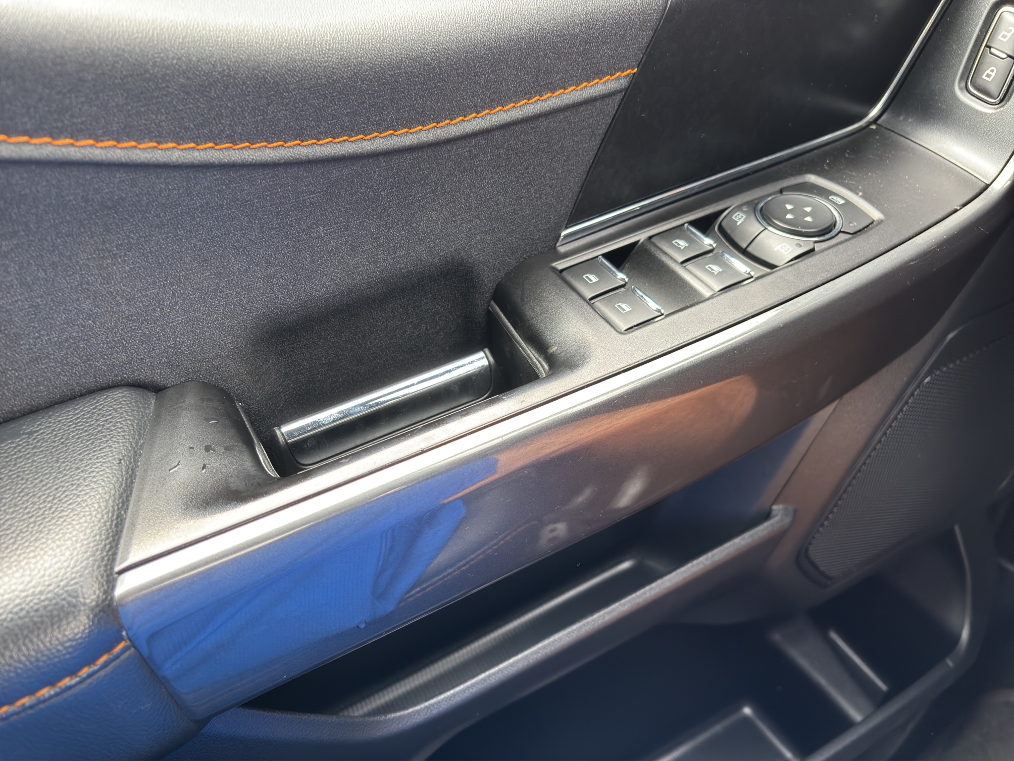 2022 Ford F-150 Tremor 4WD SuperCrew 5.5' Box — photo 12