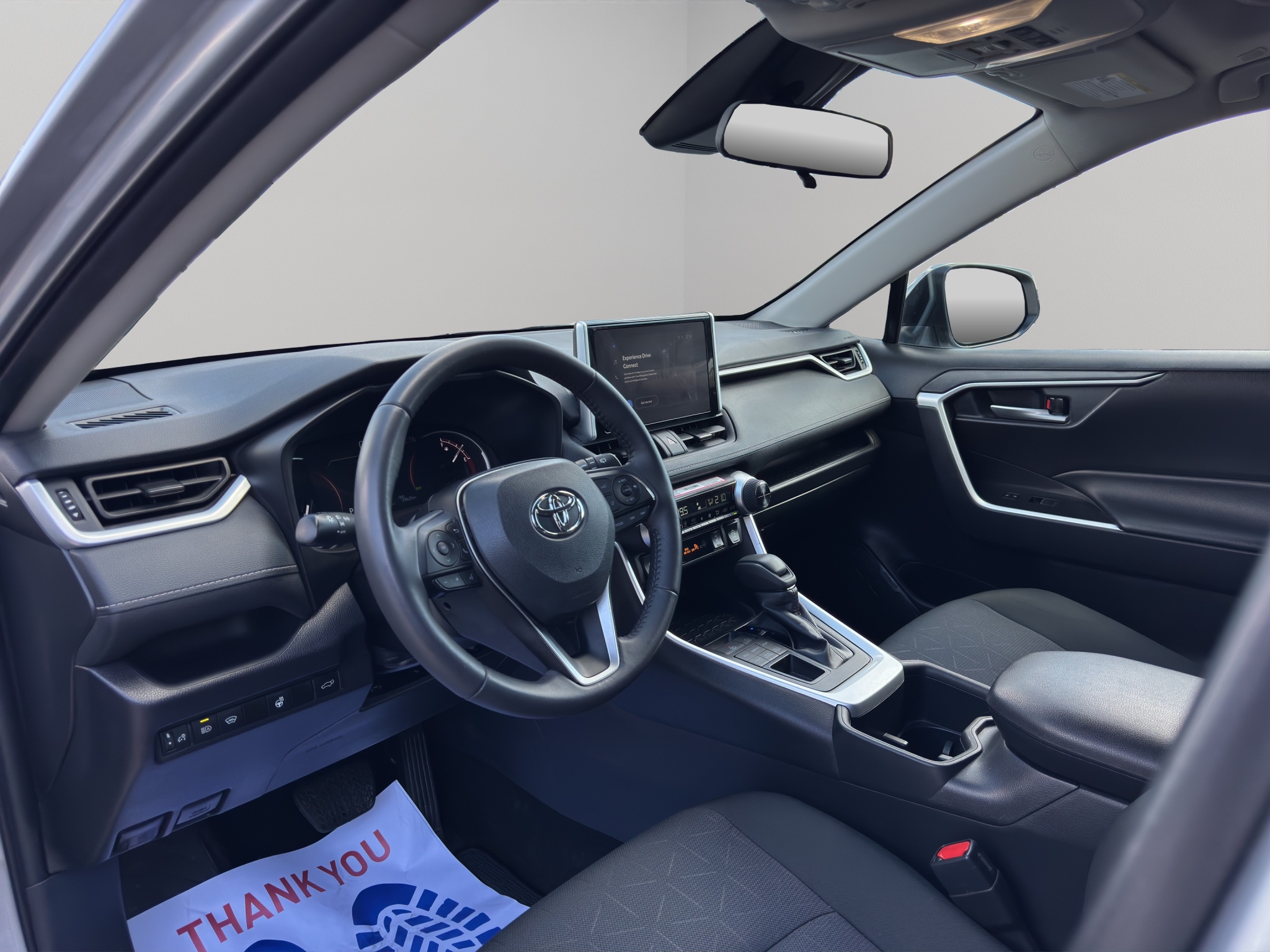 2025 Toyota RAV4 XLE AWD — photo 11