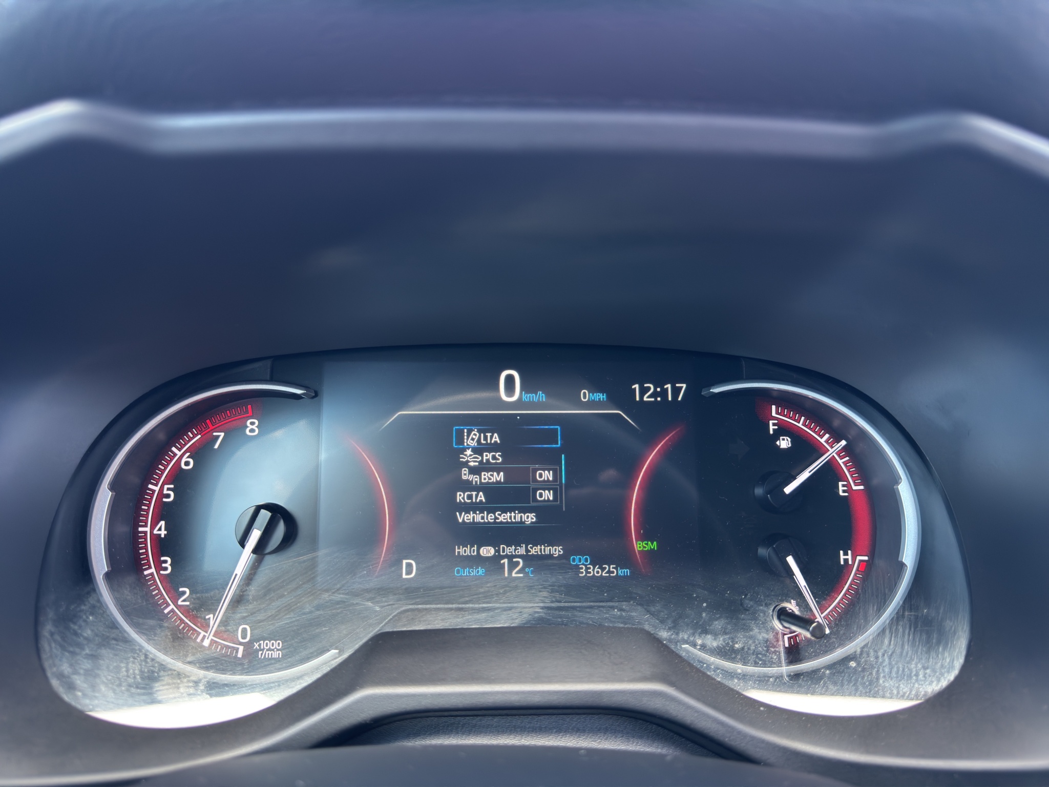2025 Toyota RAV4 XLE AWD — photo 13
