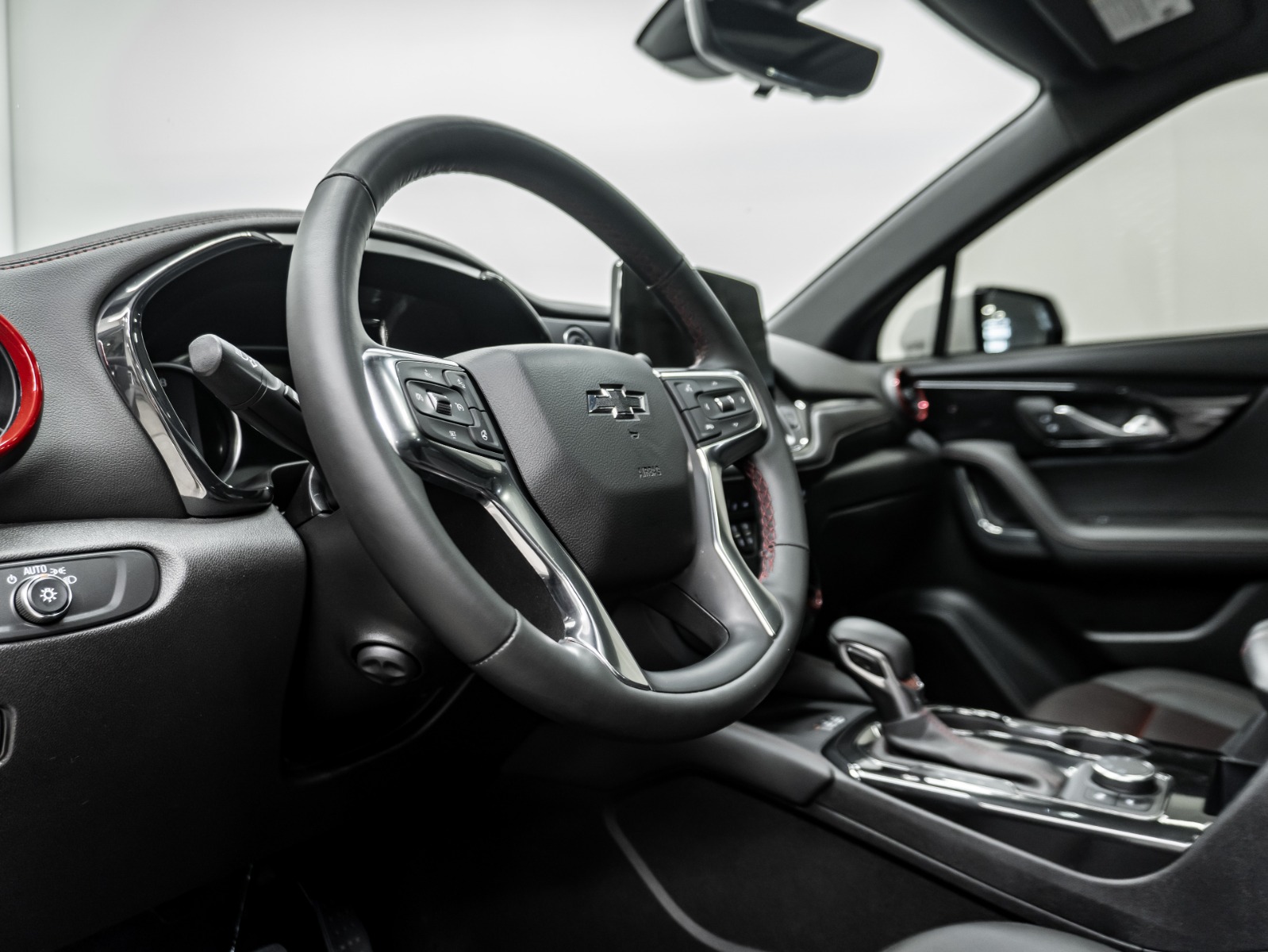 2025 Chevrolet Blazer AWD 4dr RS — photo 30