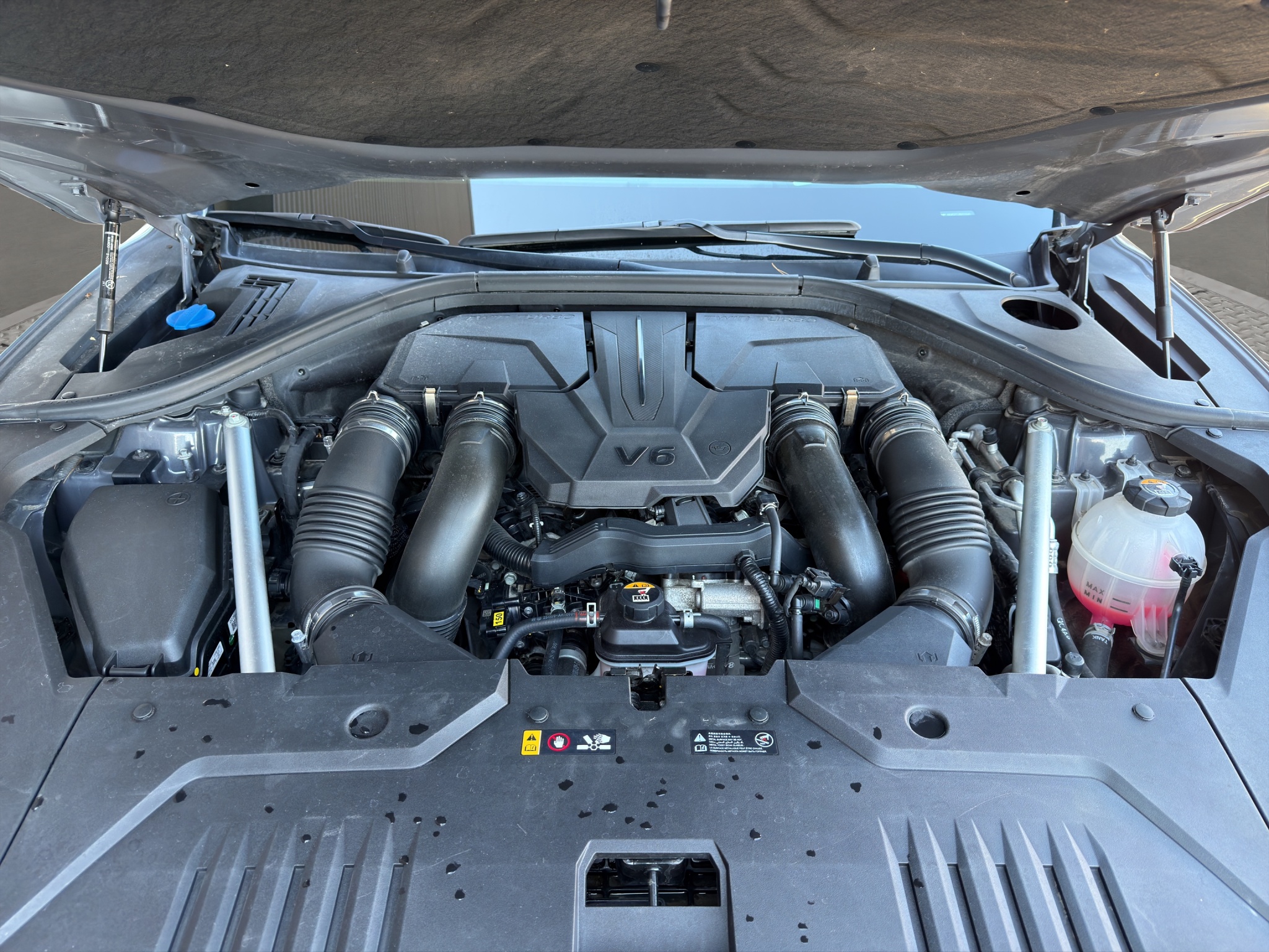 2022 Genesis GV70 3.5T Sport AWD — photo 10