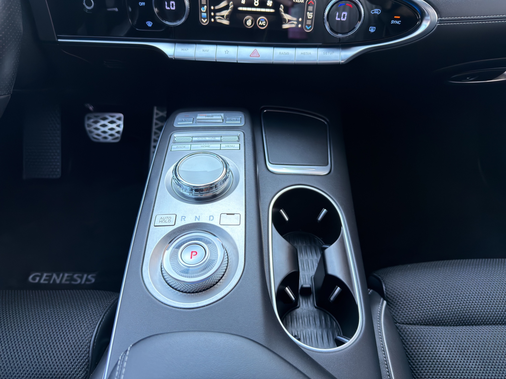 2022 Genesis GV70 3.5T Sport AWD — photo 17