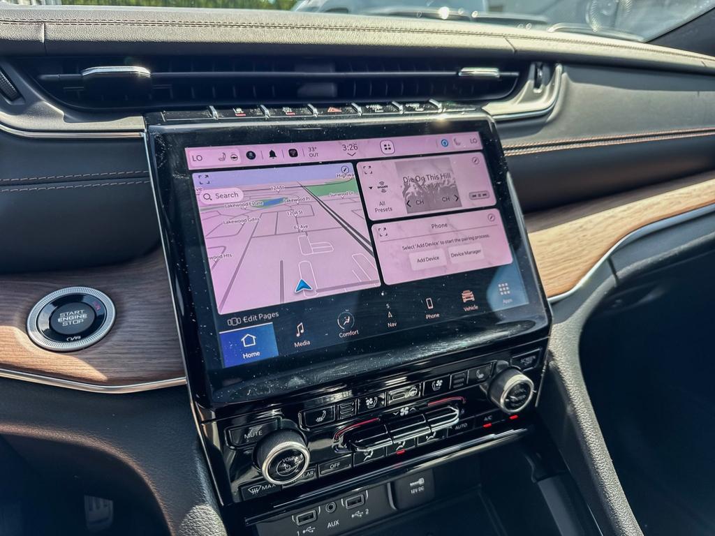 2023 Jeep Grand Cherokee L Summit 4x4 — photo 18