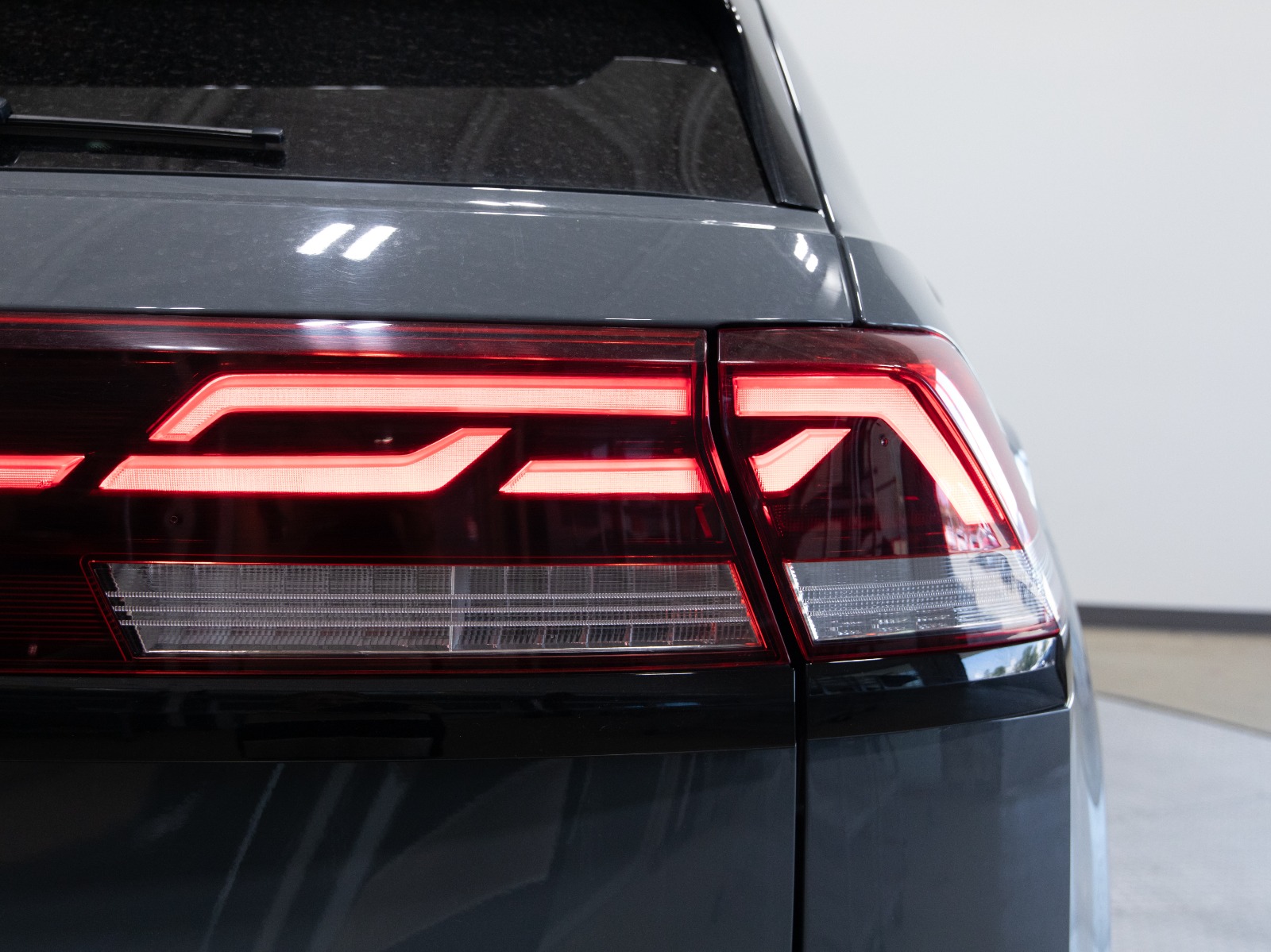 2025 Volkswagen Atlas Cross Sport Comfortline R-Line Black Edition 2.0 TSI 4MOTION — photo 13